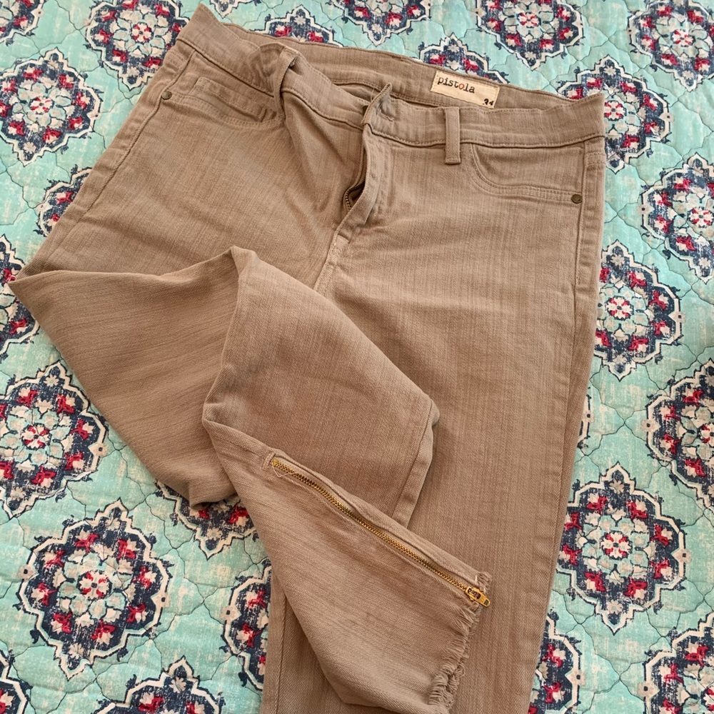 Pistola Jeans with Zipper detail